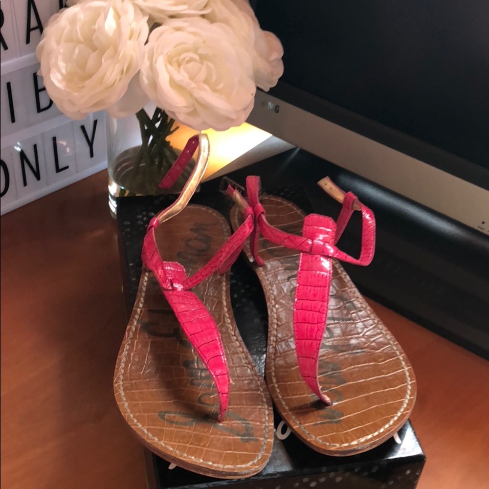 Sam Edelman pink laquer gigi flat sandals size 8